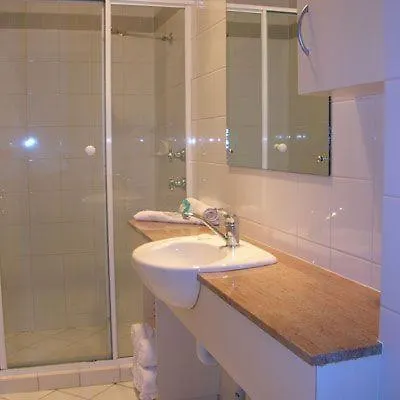 Michelles Garden Apartments Adelaide 4*,