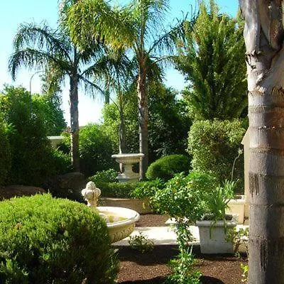 Michelles Garden Apartments Adelaide